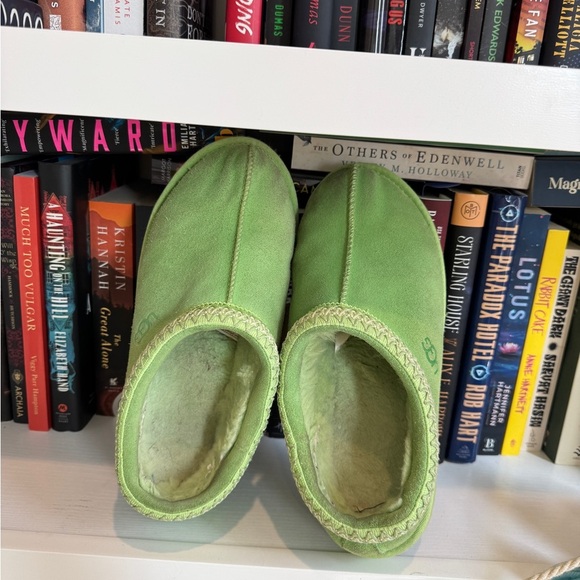 UGG lime green sheepskin slip on slippers house shoes mules viral - Picture 2 of 7